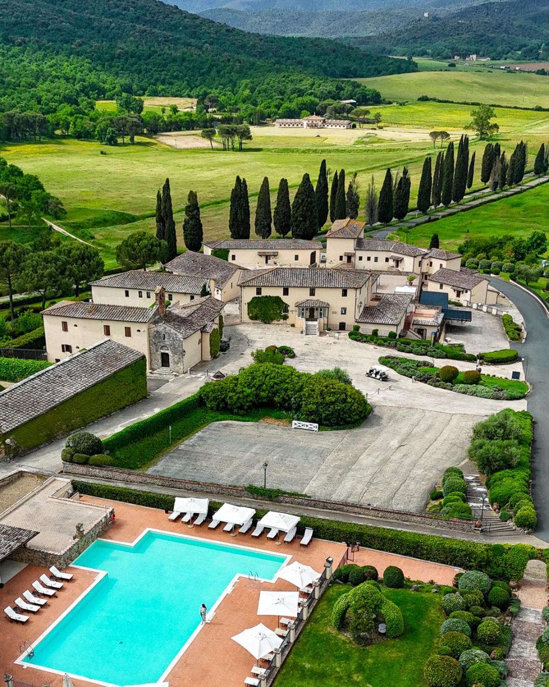 La Bagnaia Golf Resort Eksteriør billede