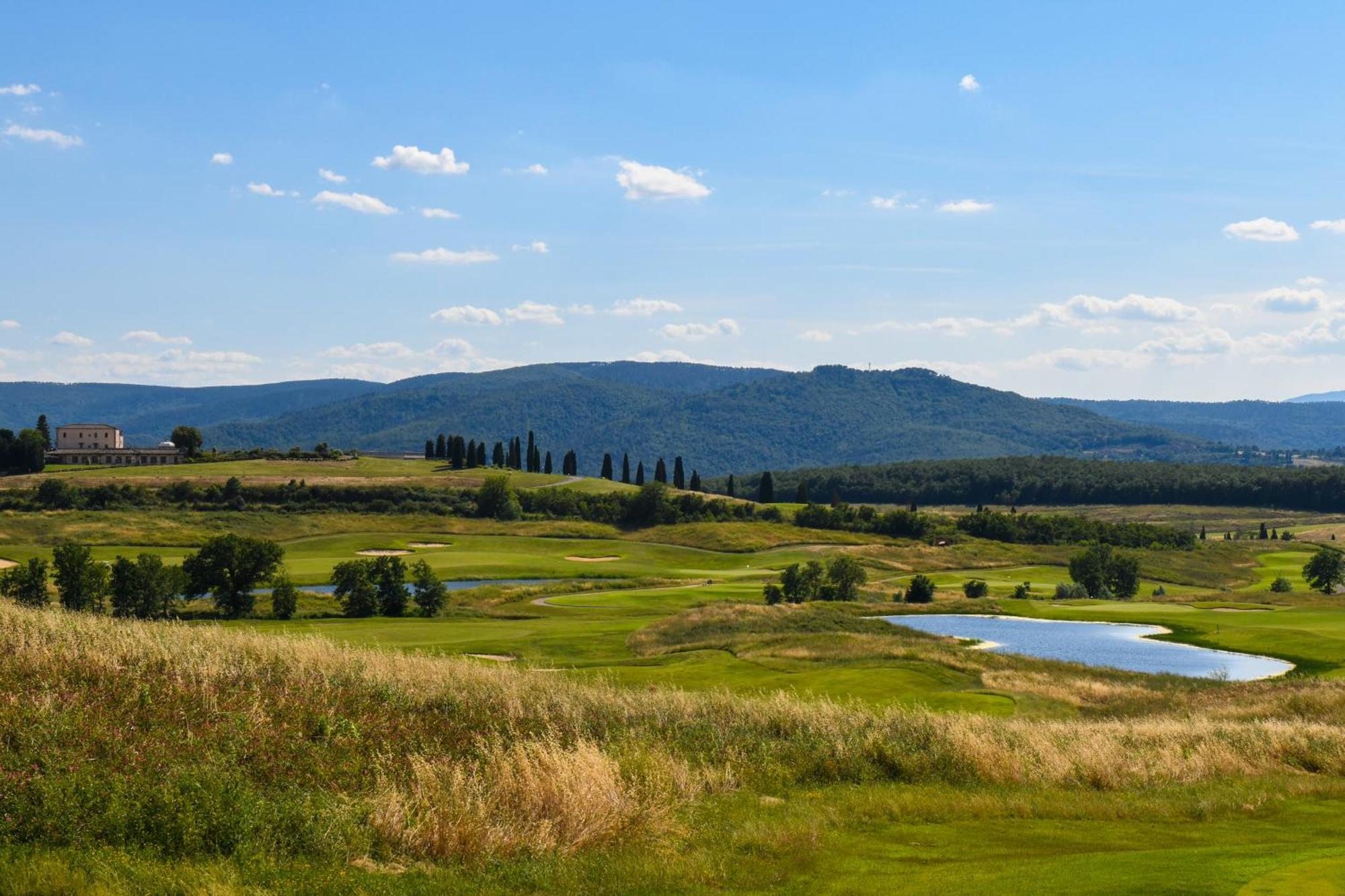 La Bagnaia Golf Resort Eksteriør billede